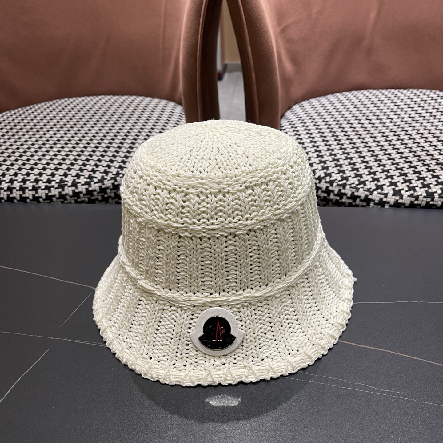 Moncler hat