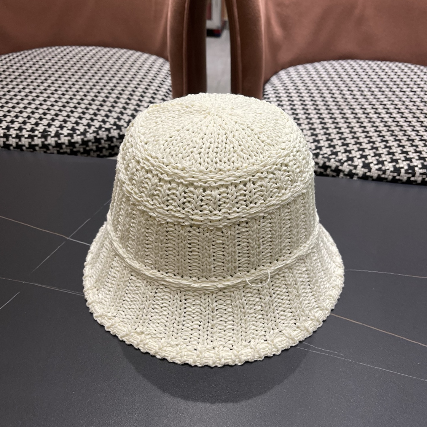 Moncler hat