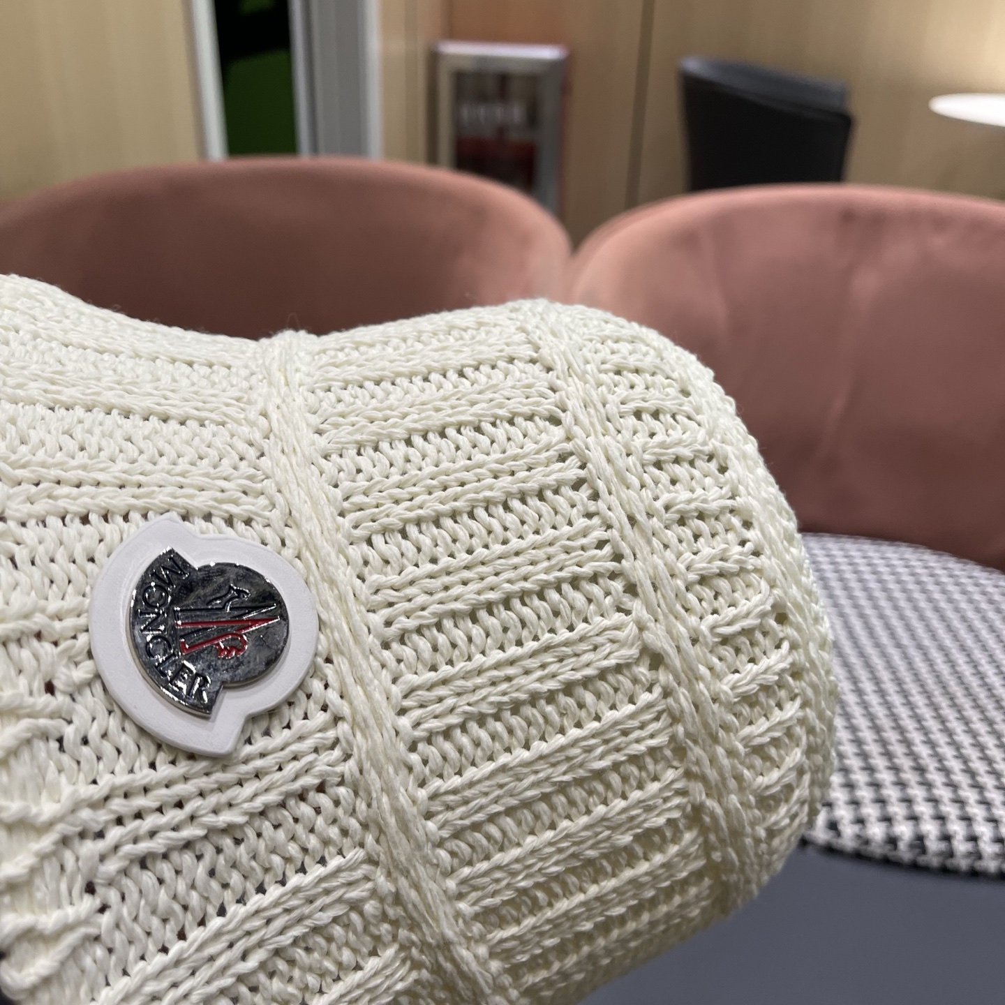 Moncler hat