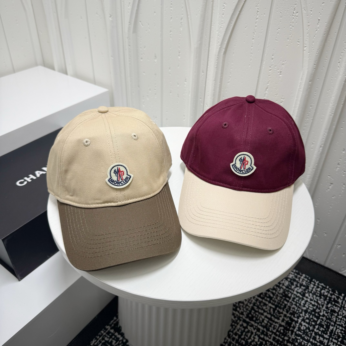 Moncler hat