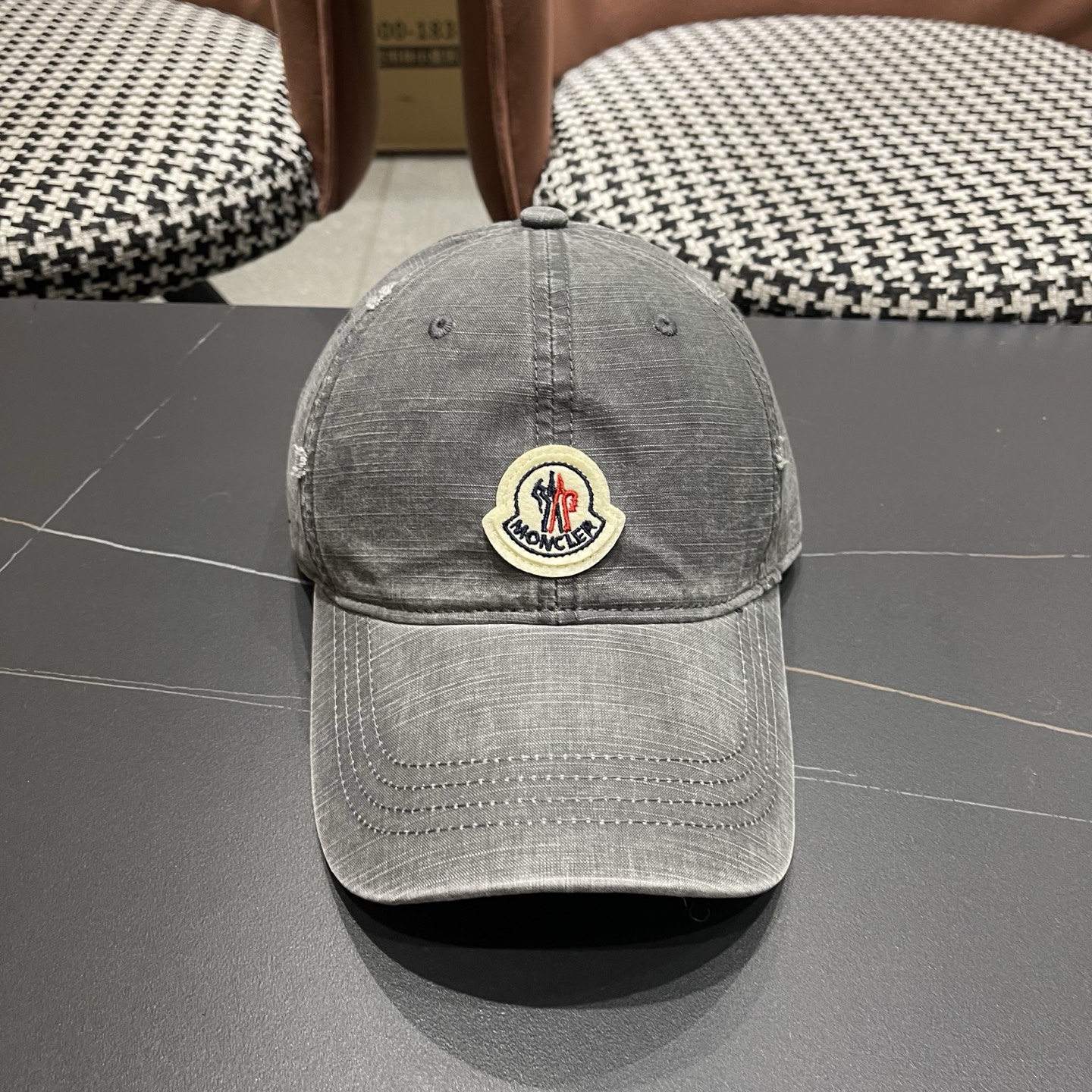 Moncler hat