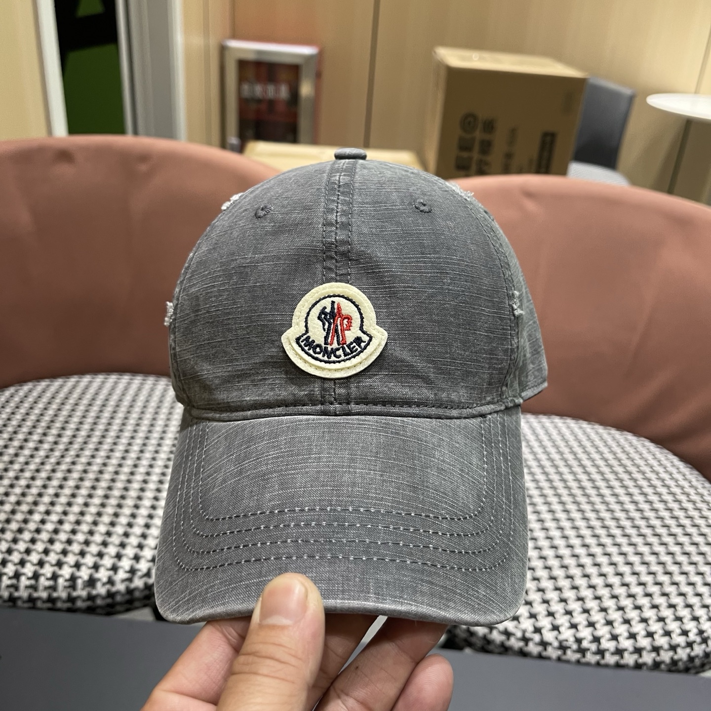 Moncler hat