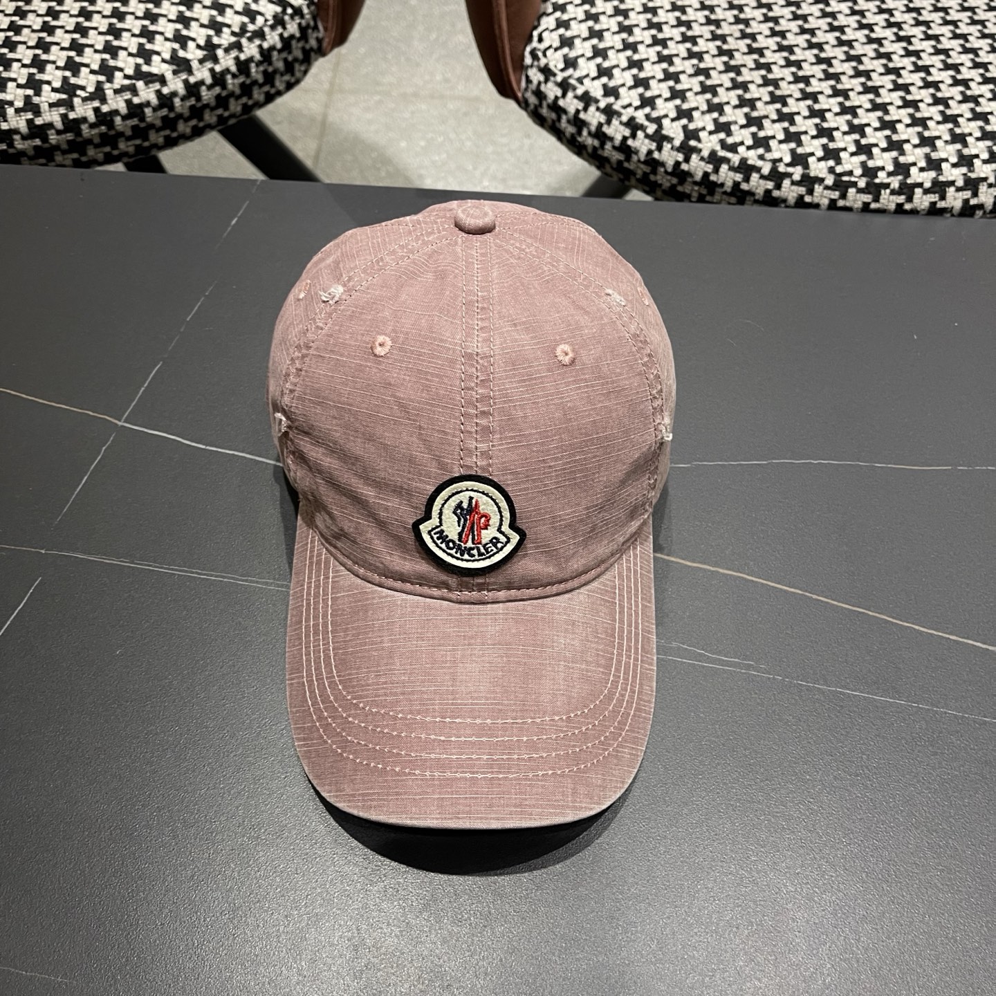 Moncler hat