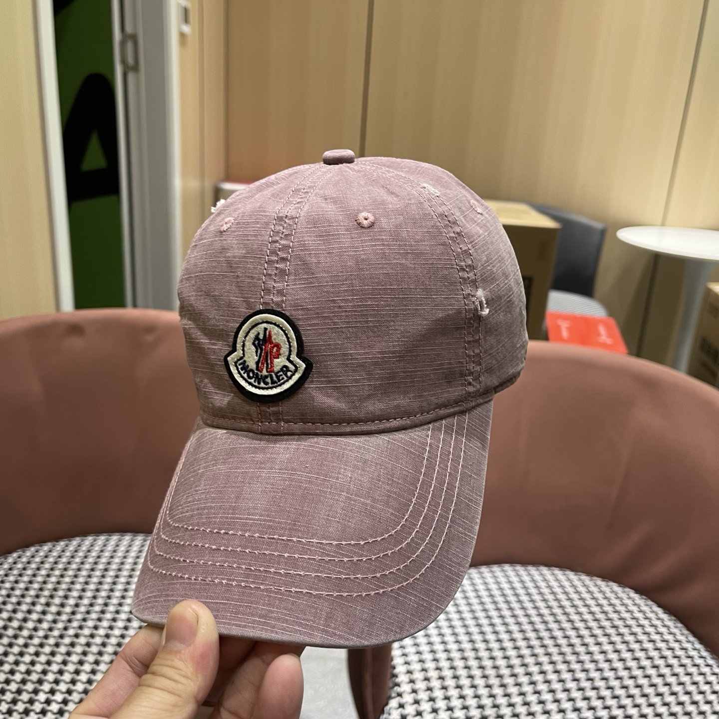 Moncler hat