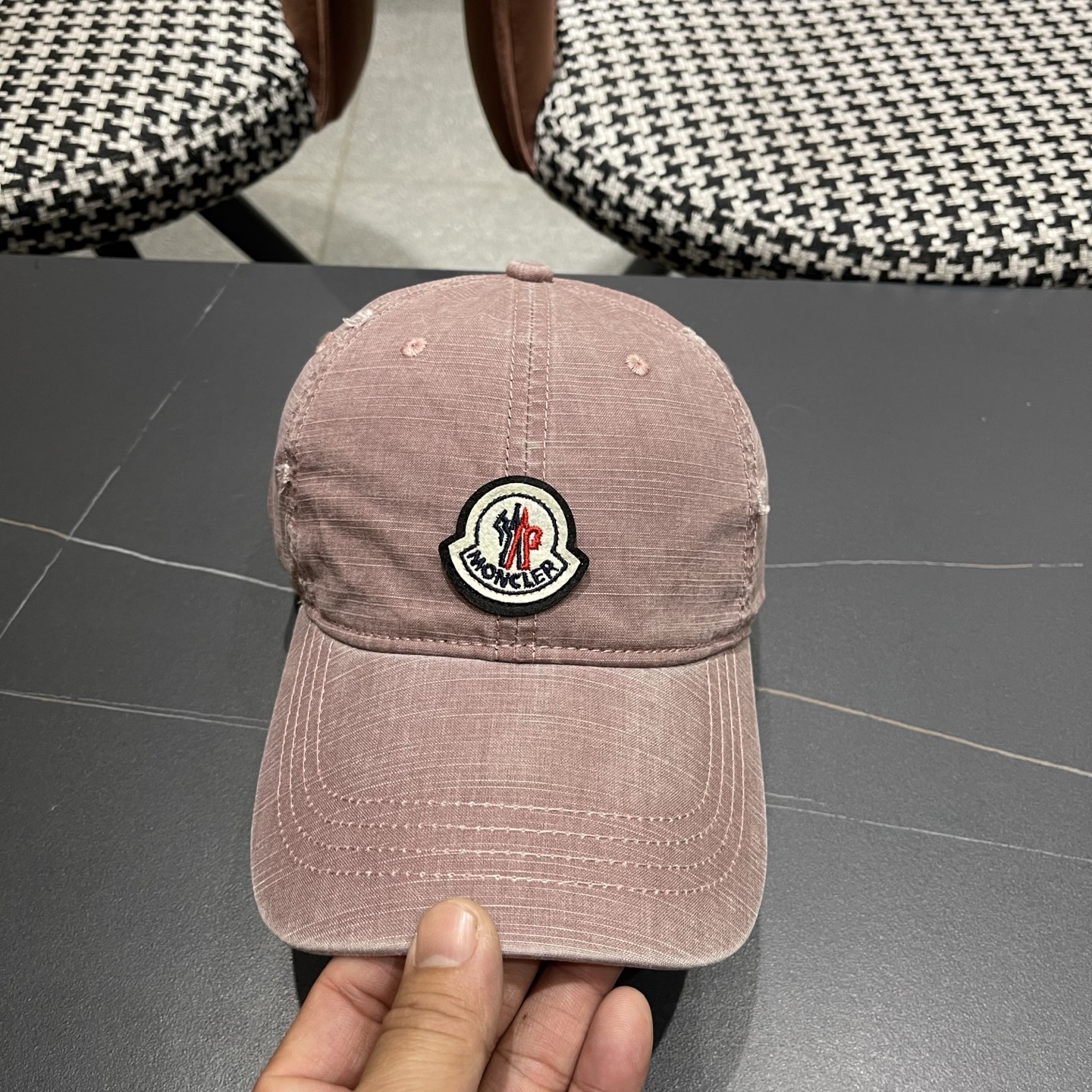 Moncler hat