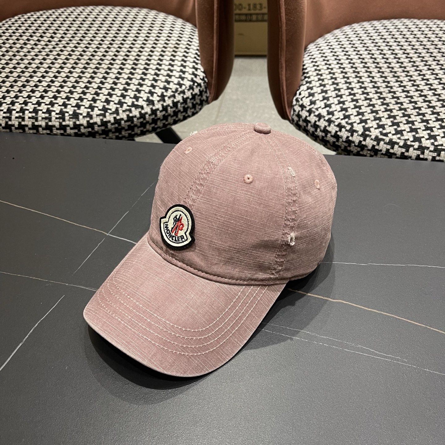 Moncler hat