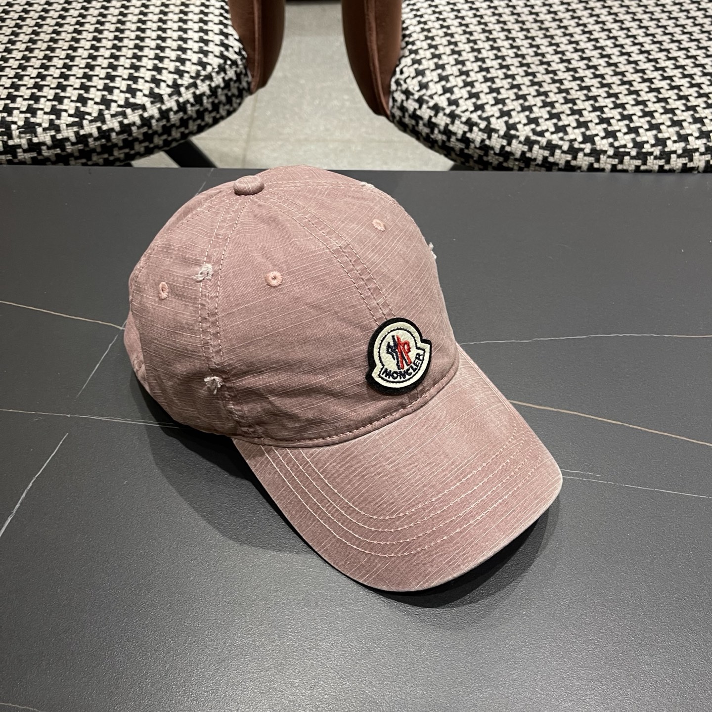 Moncler hat