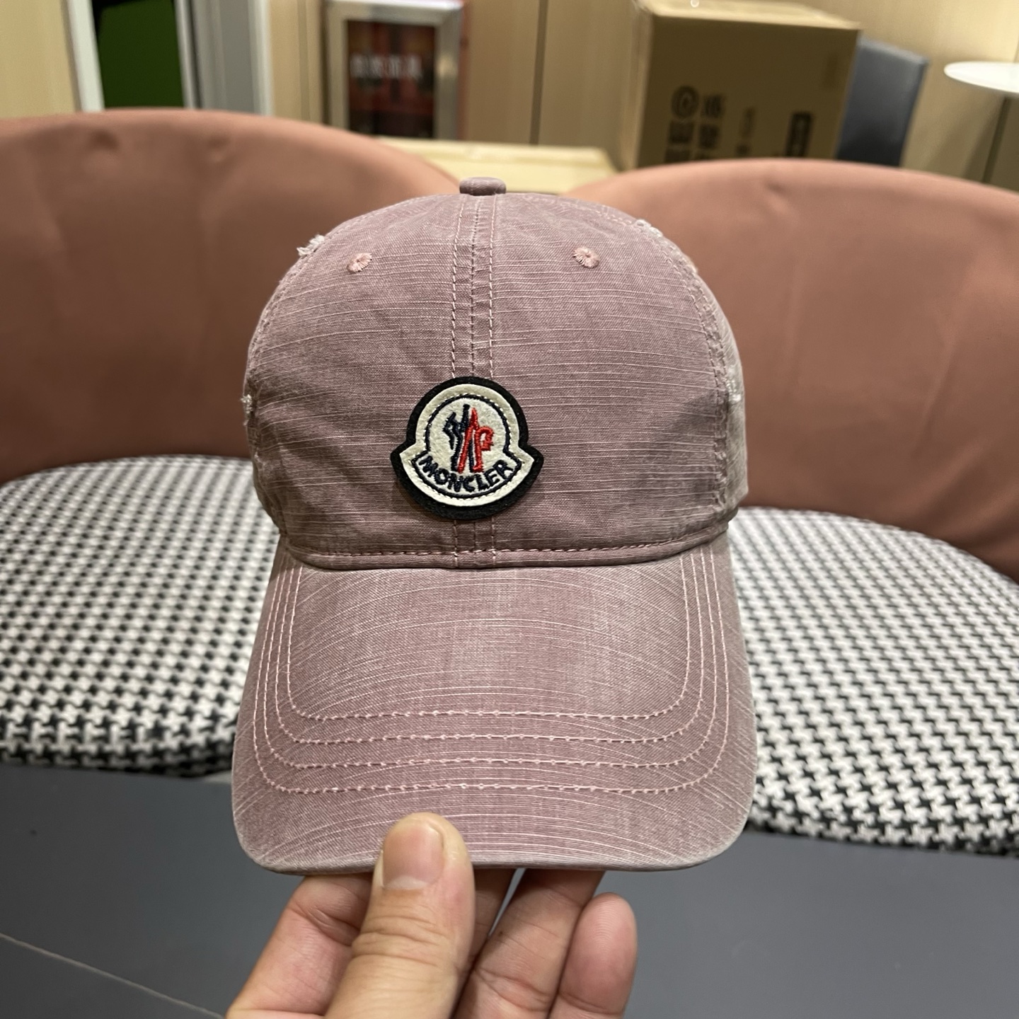 Moncler hat