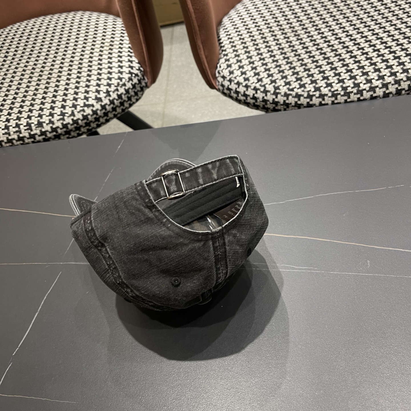 Moncler hat
