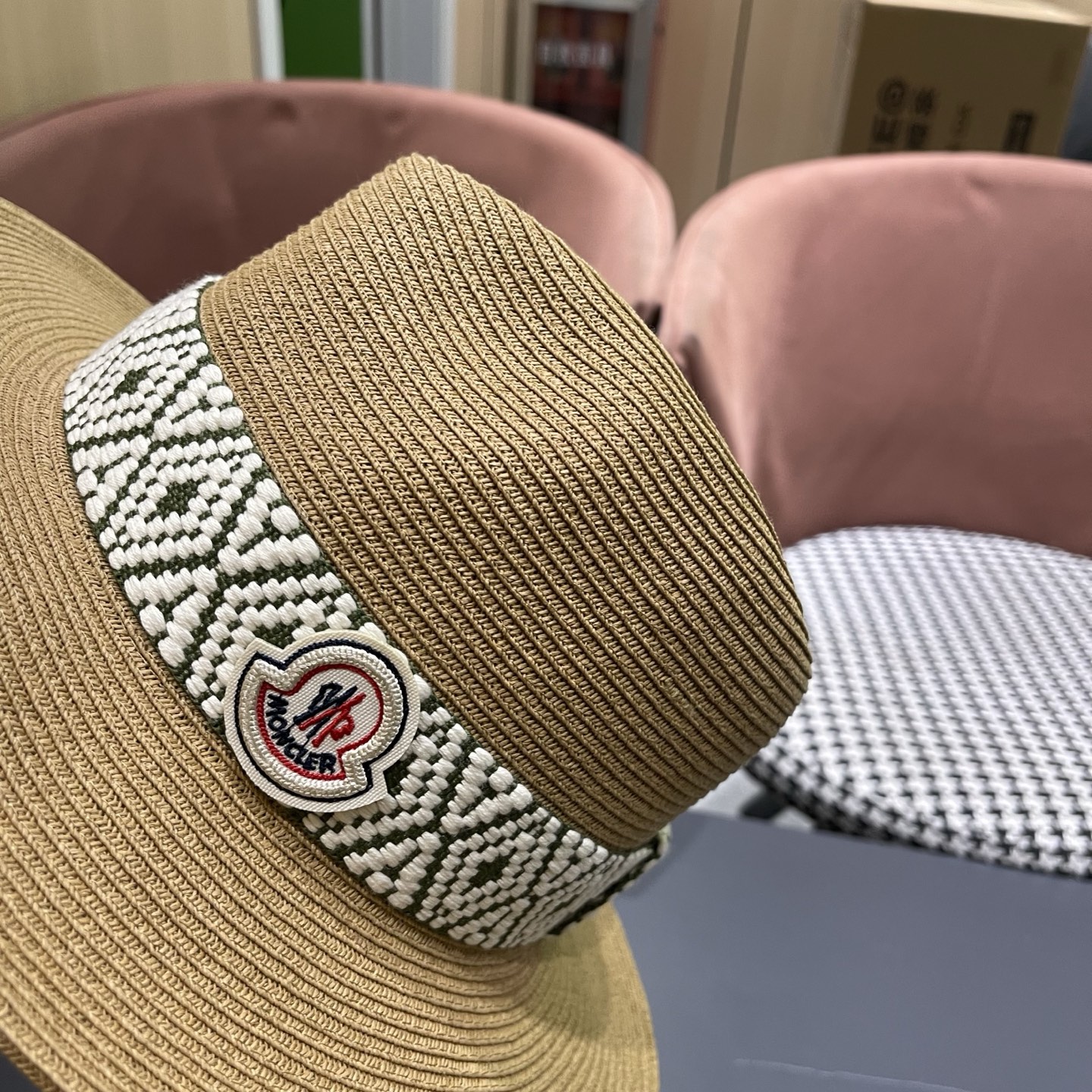Moncler hat