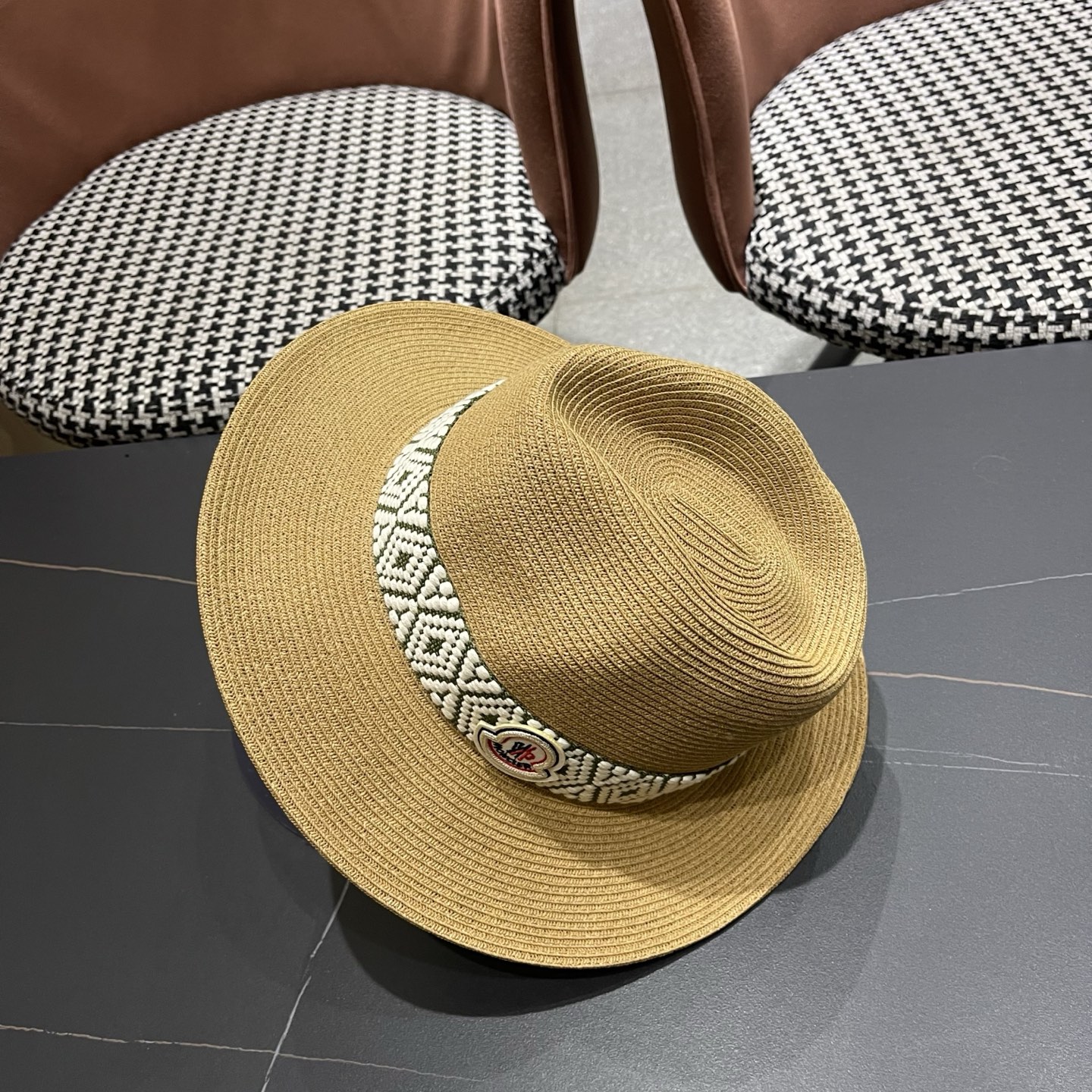 Moncler hat