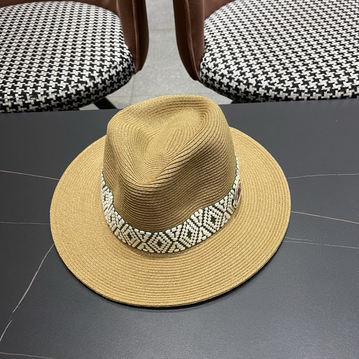 Moncler hat