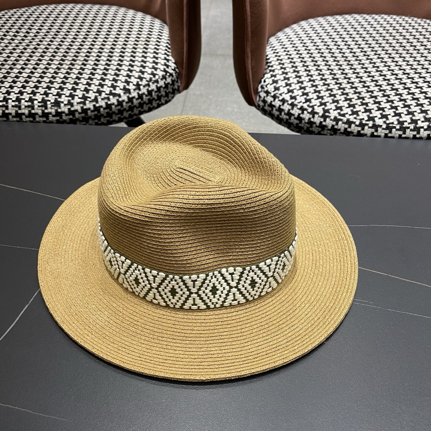 Moncler hat