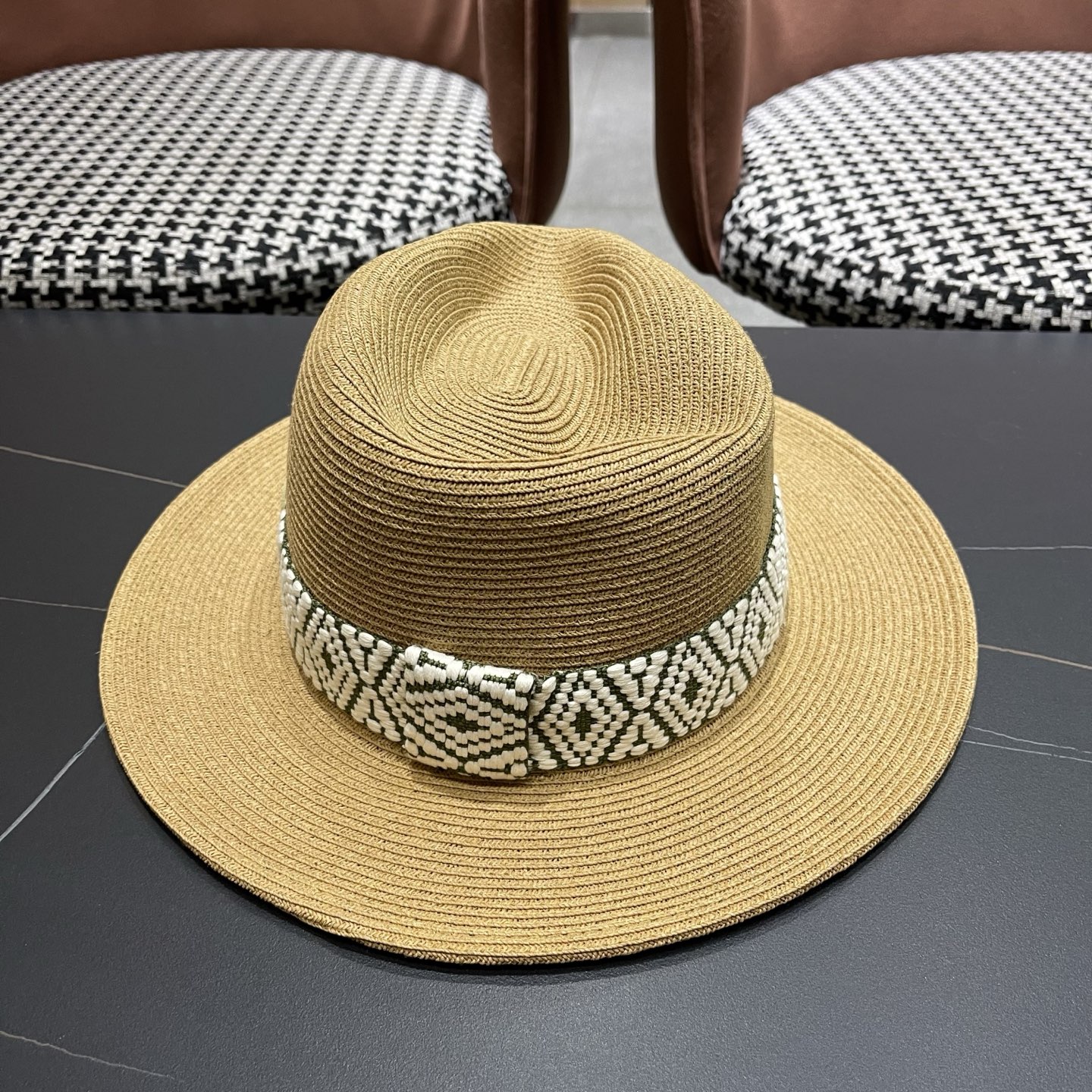 Moncler hat