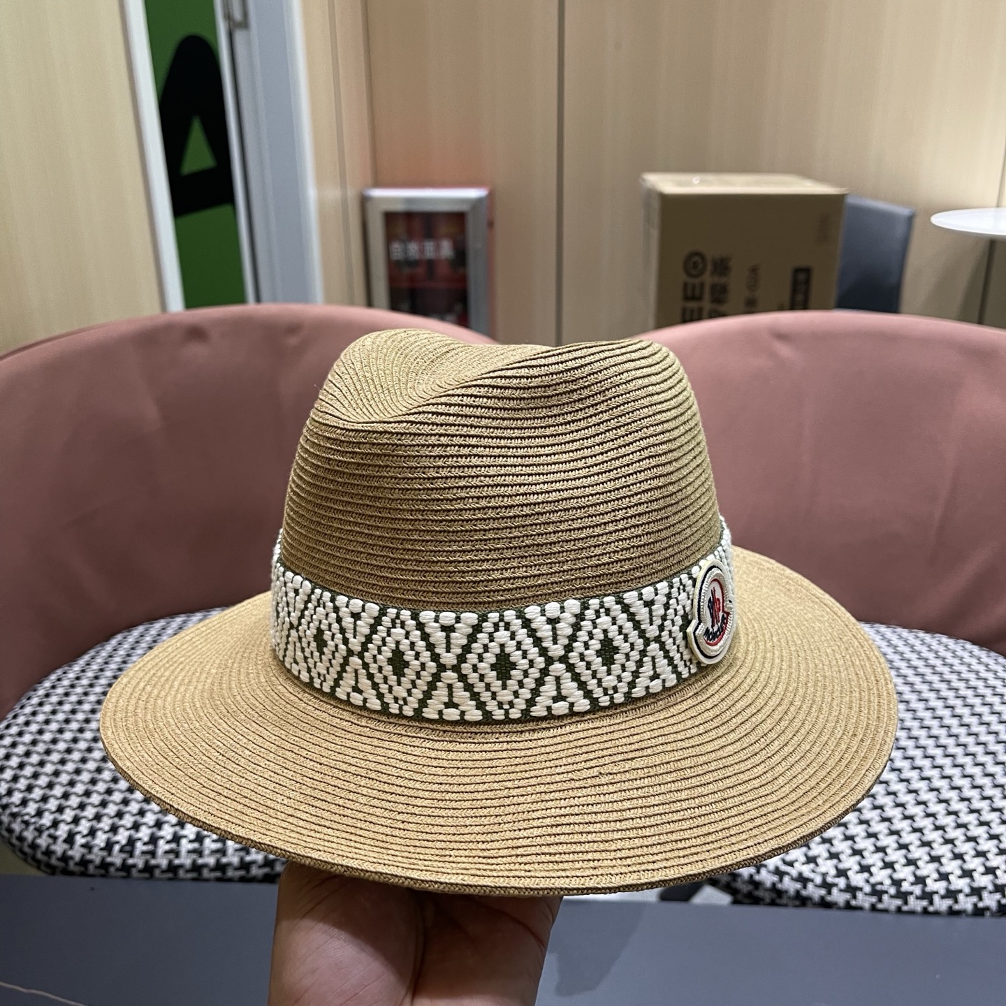 Moncler hat