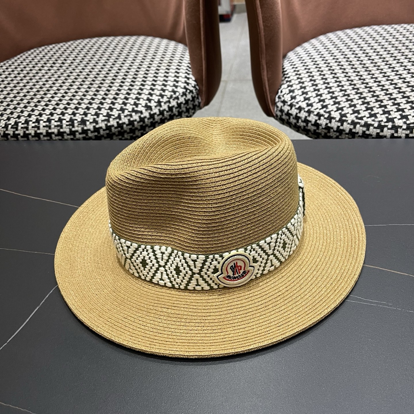 Moncler hat