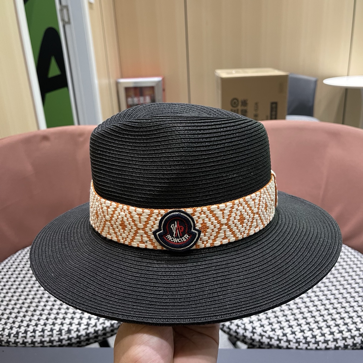 Moncler hat