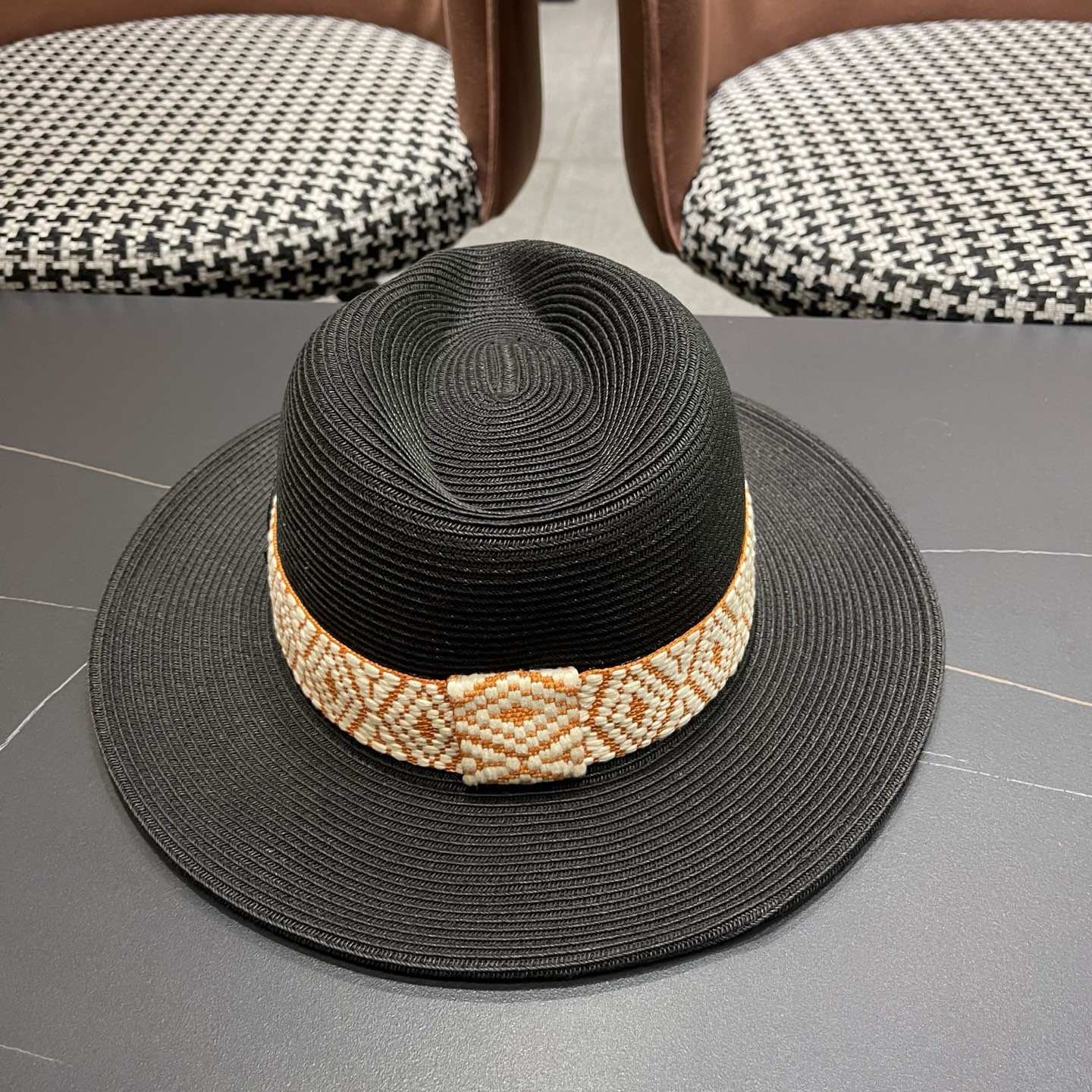 Moncler hat