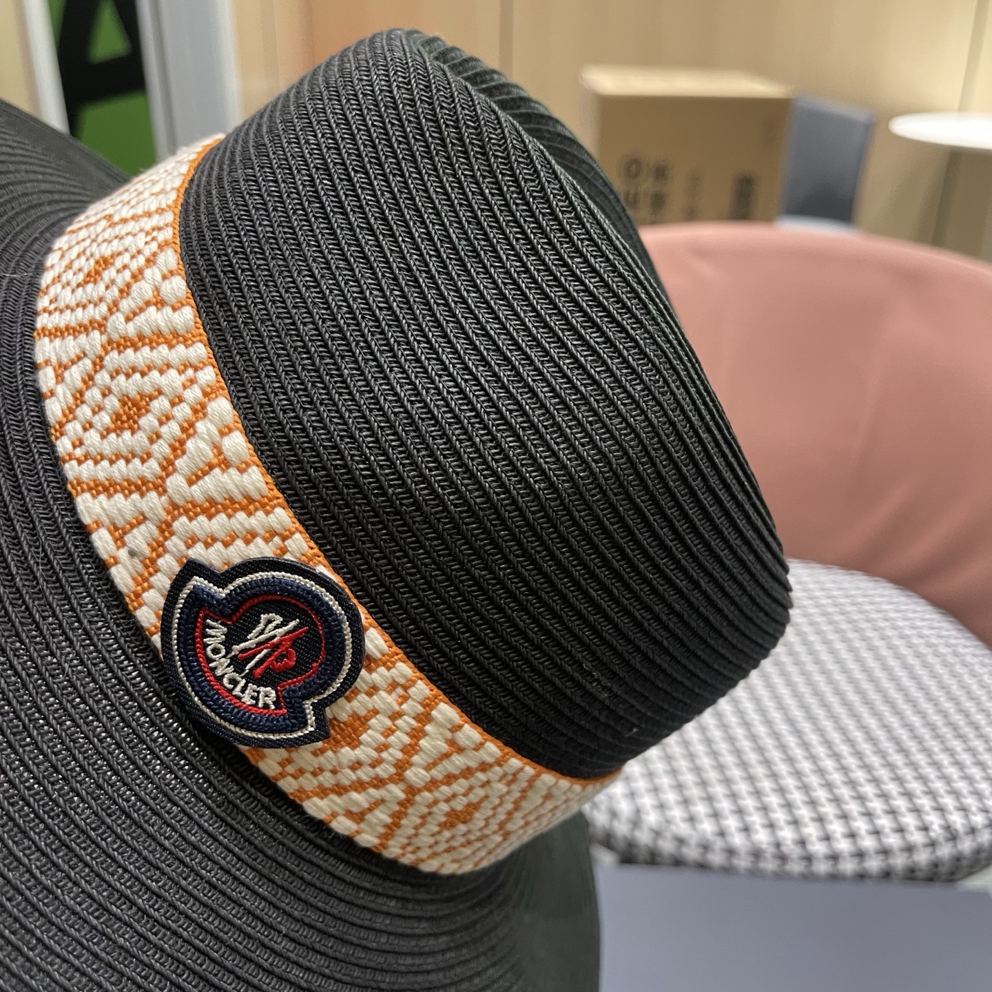 Moncler hat