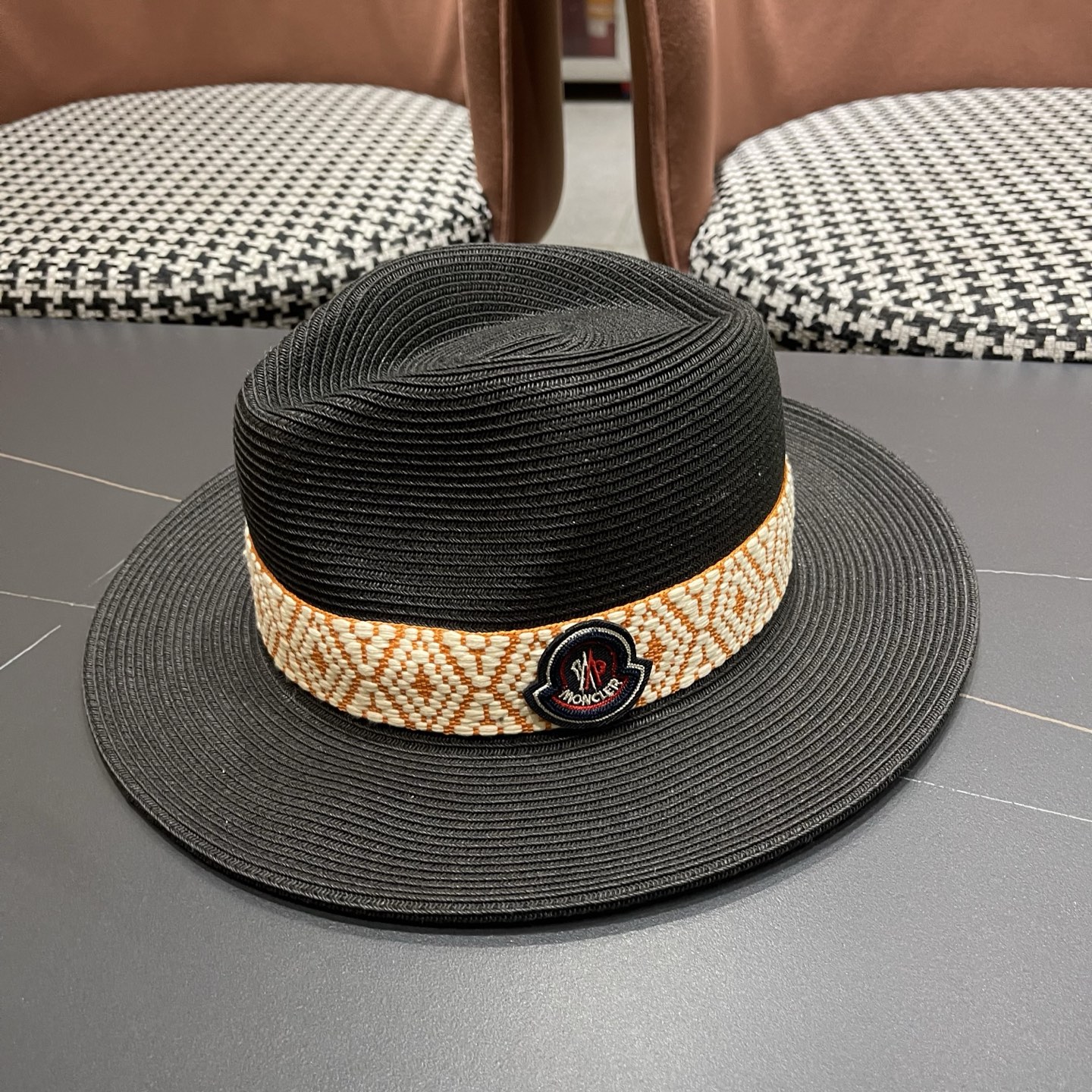Moncler hat