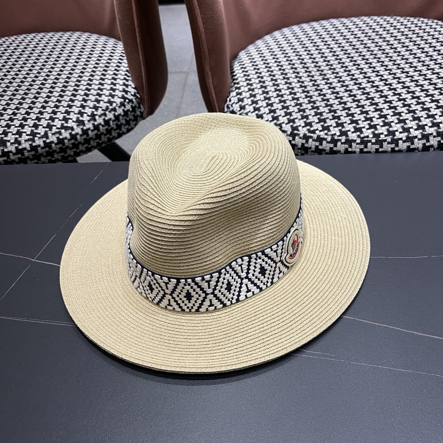 Moncler hat