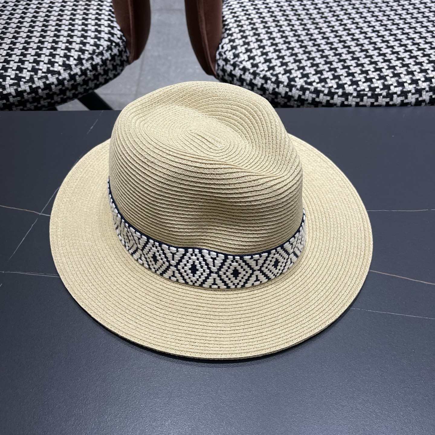 Moncler hat