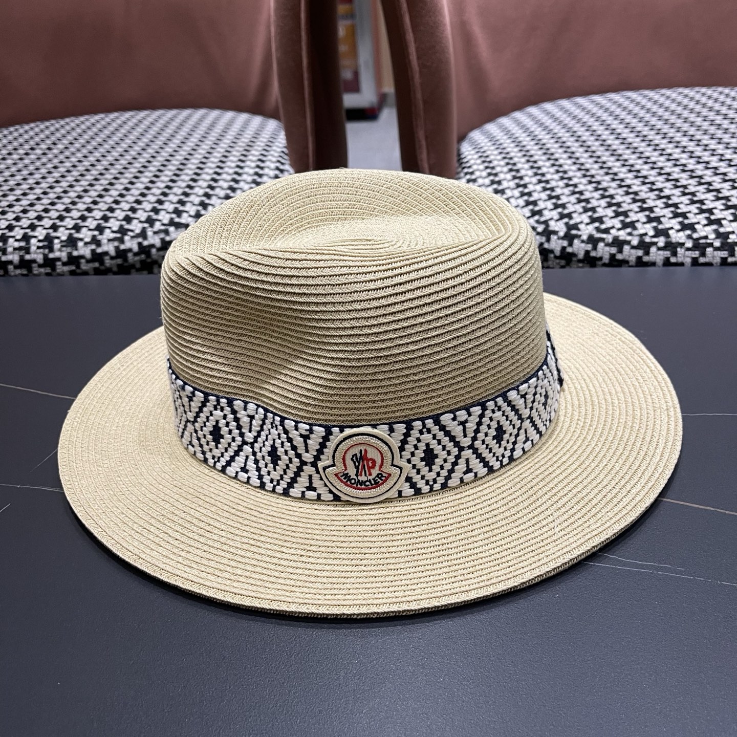 Moncler hat