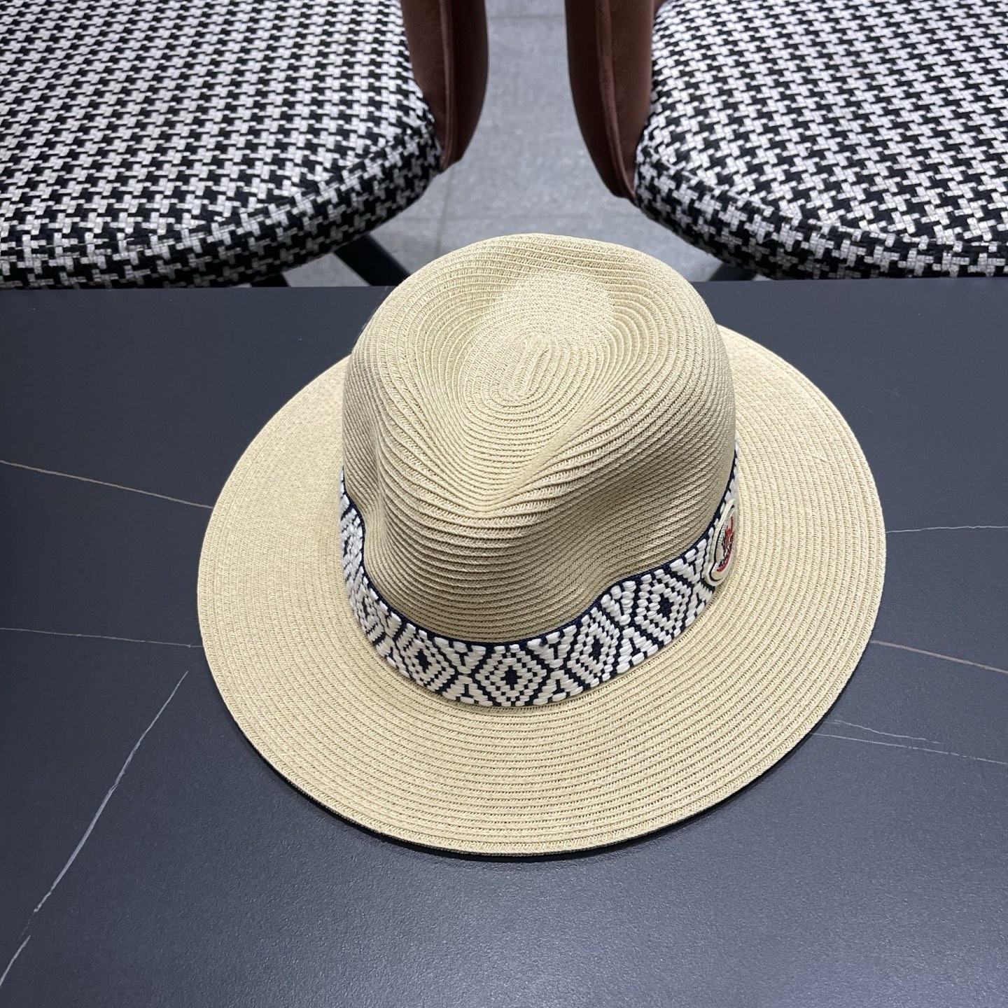 Moncler hat
