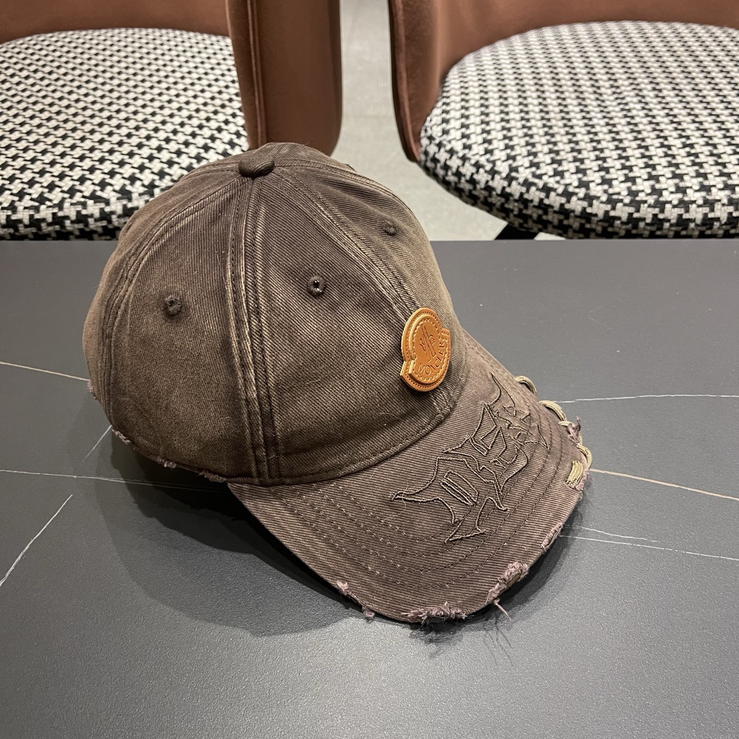 Moncler hat