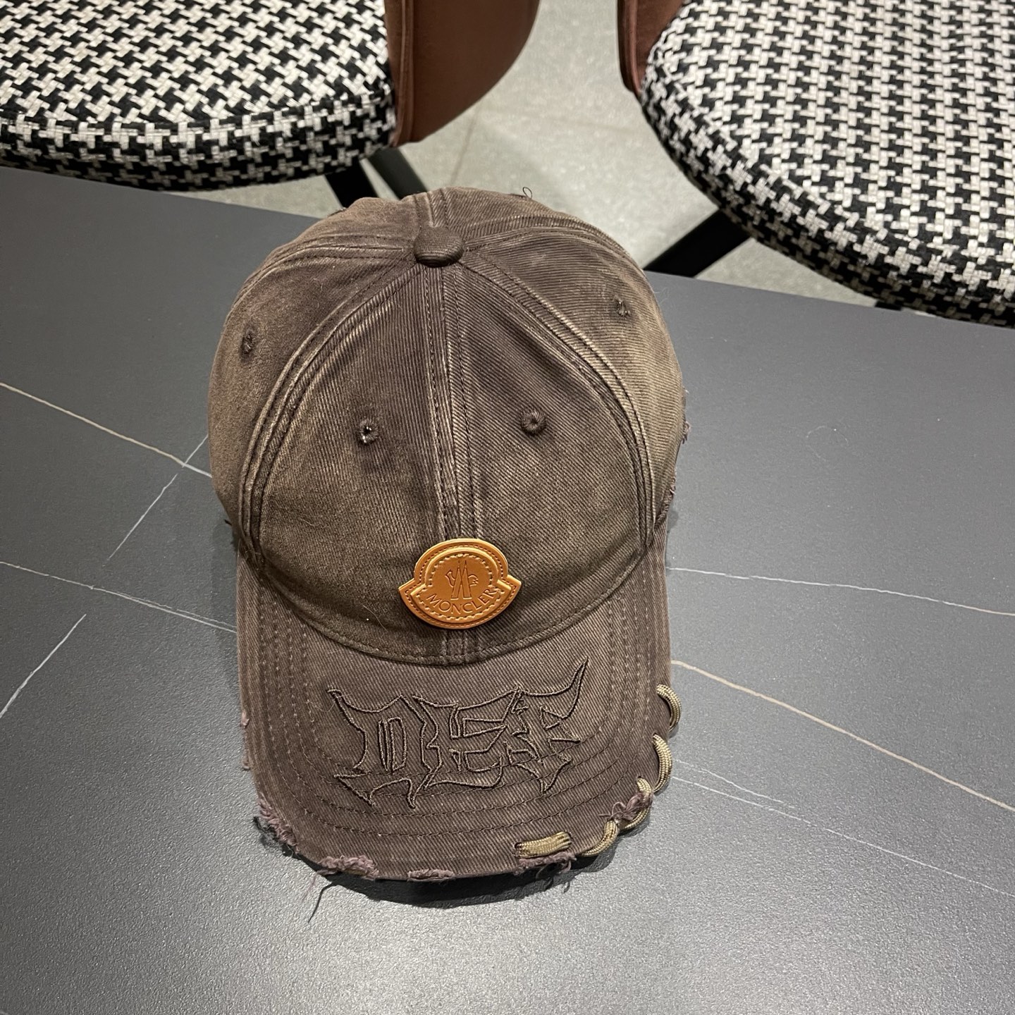 Moncler hat
