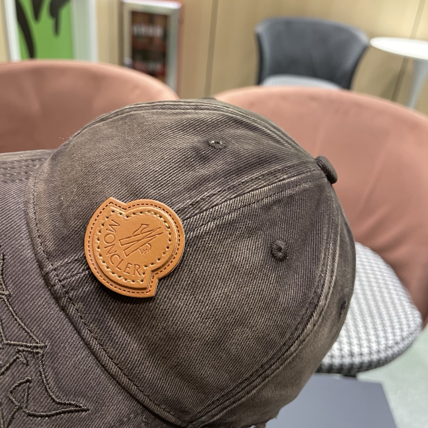 Moncler hat