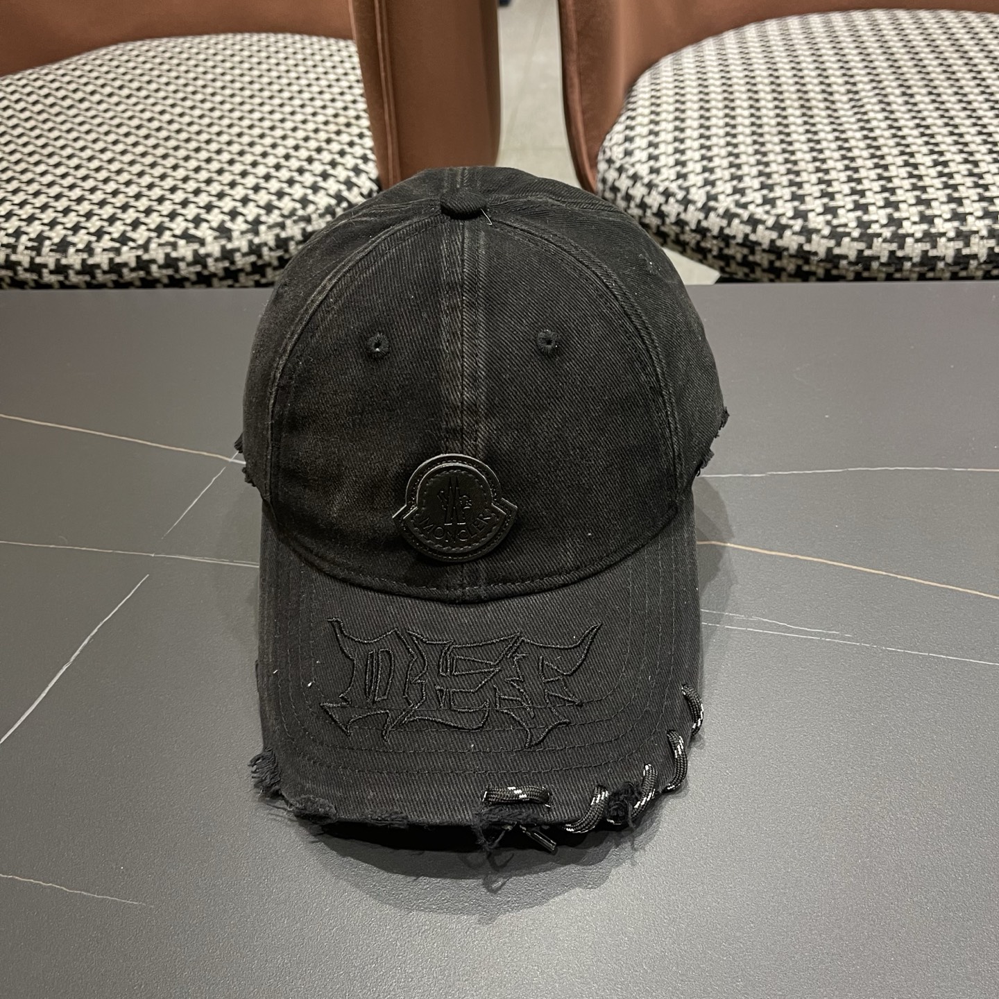 Moncler hat