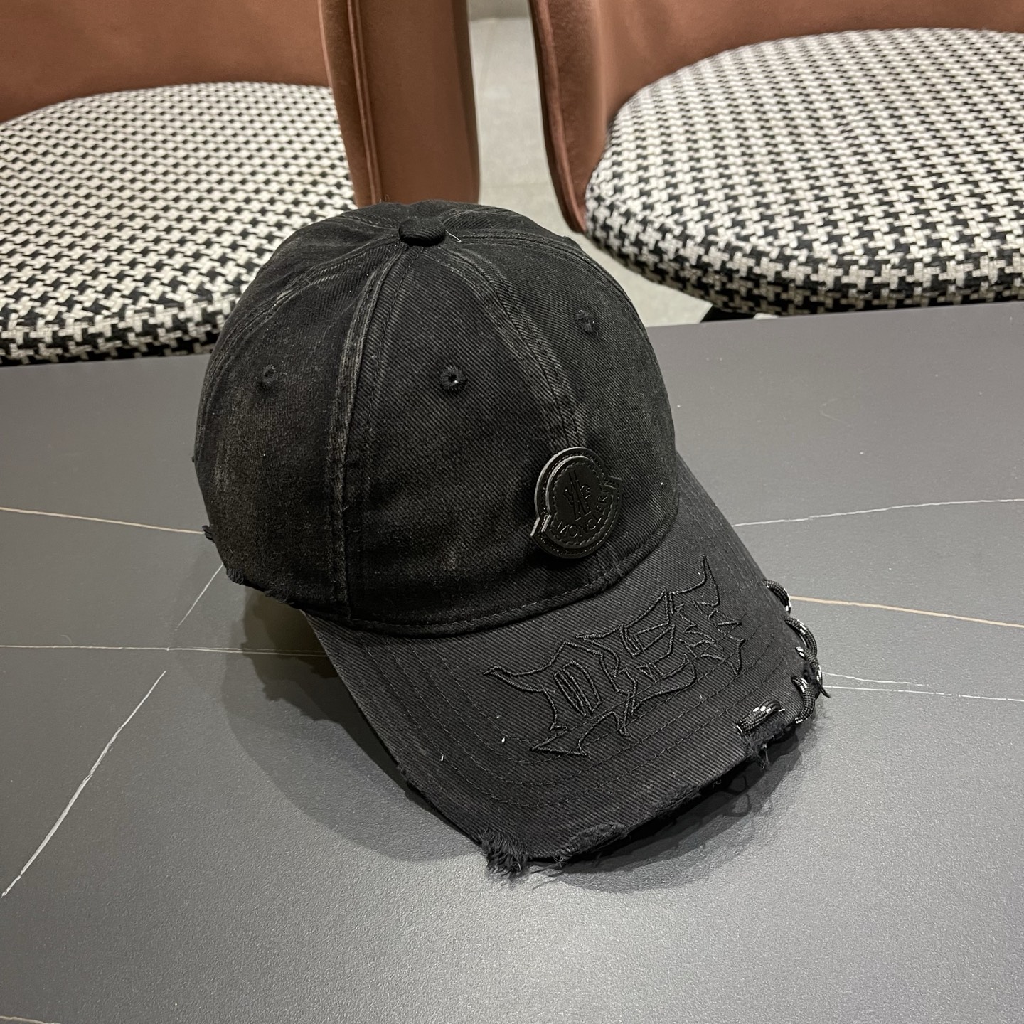 Moncler hat