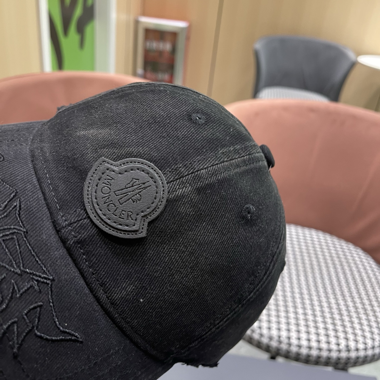 Moncler hat