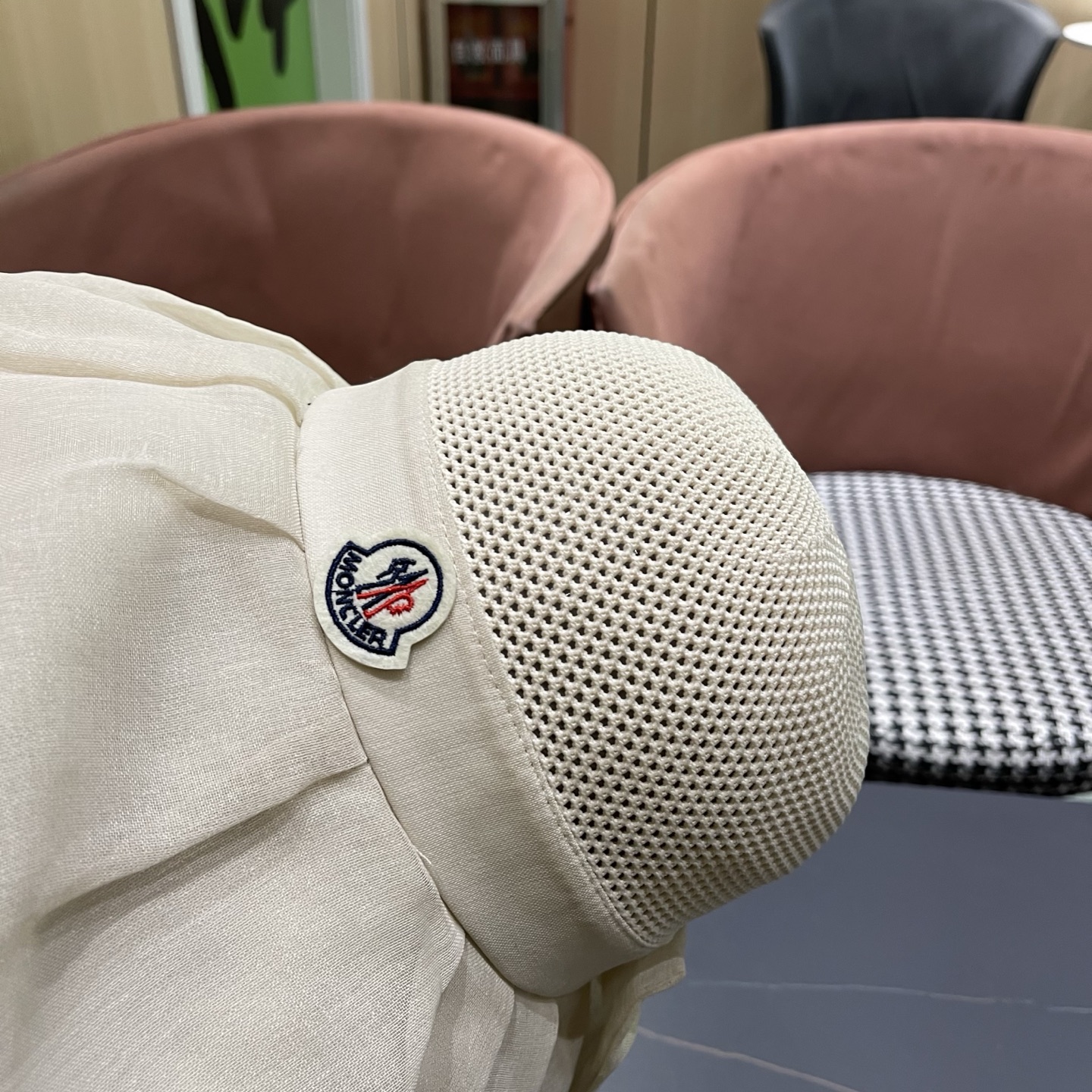 Moncler hat