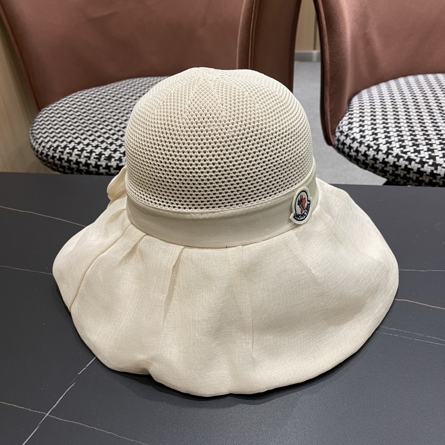 Moncler hat