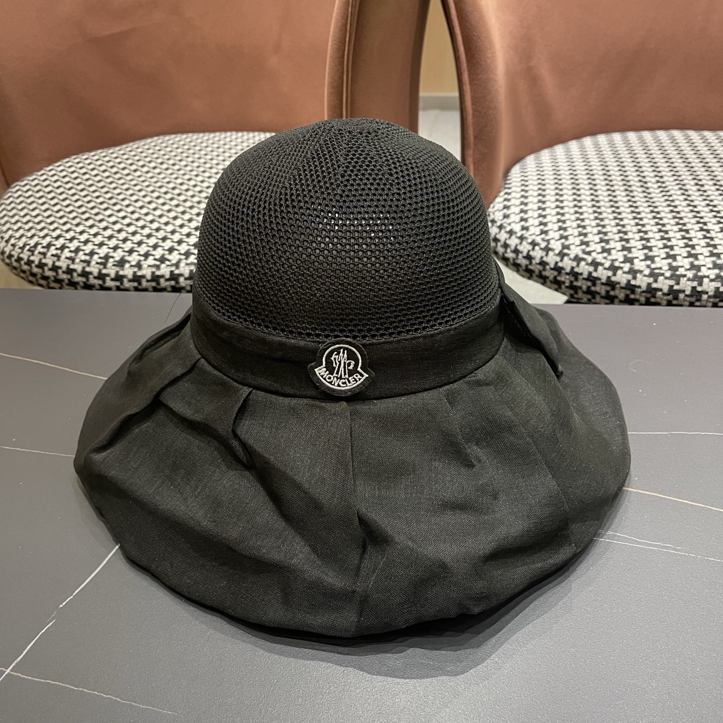 Moncler hat