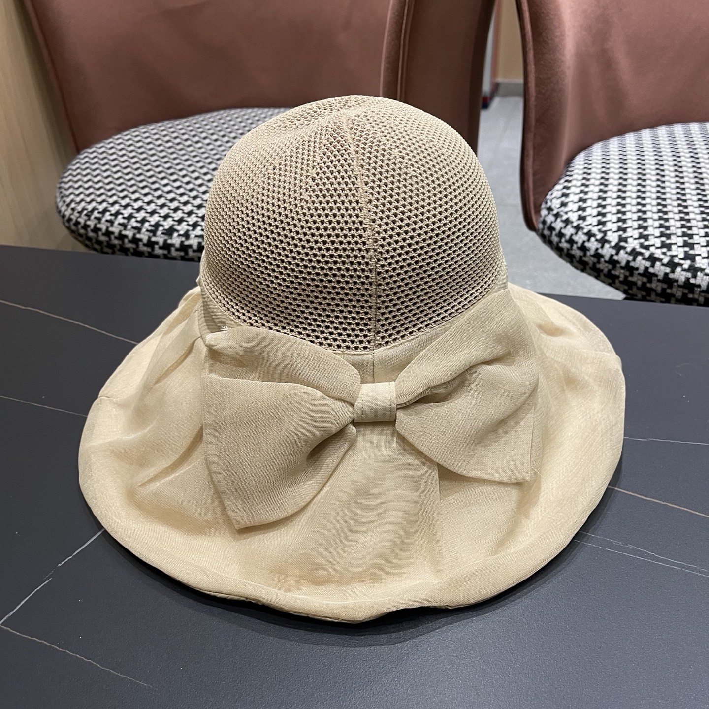 Moncler hat