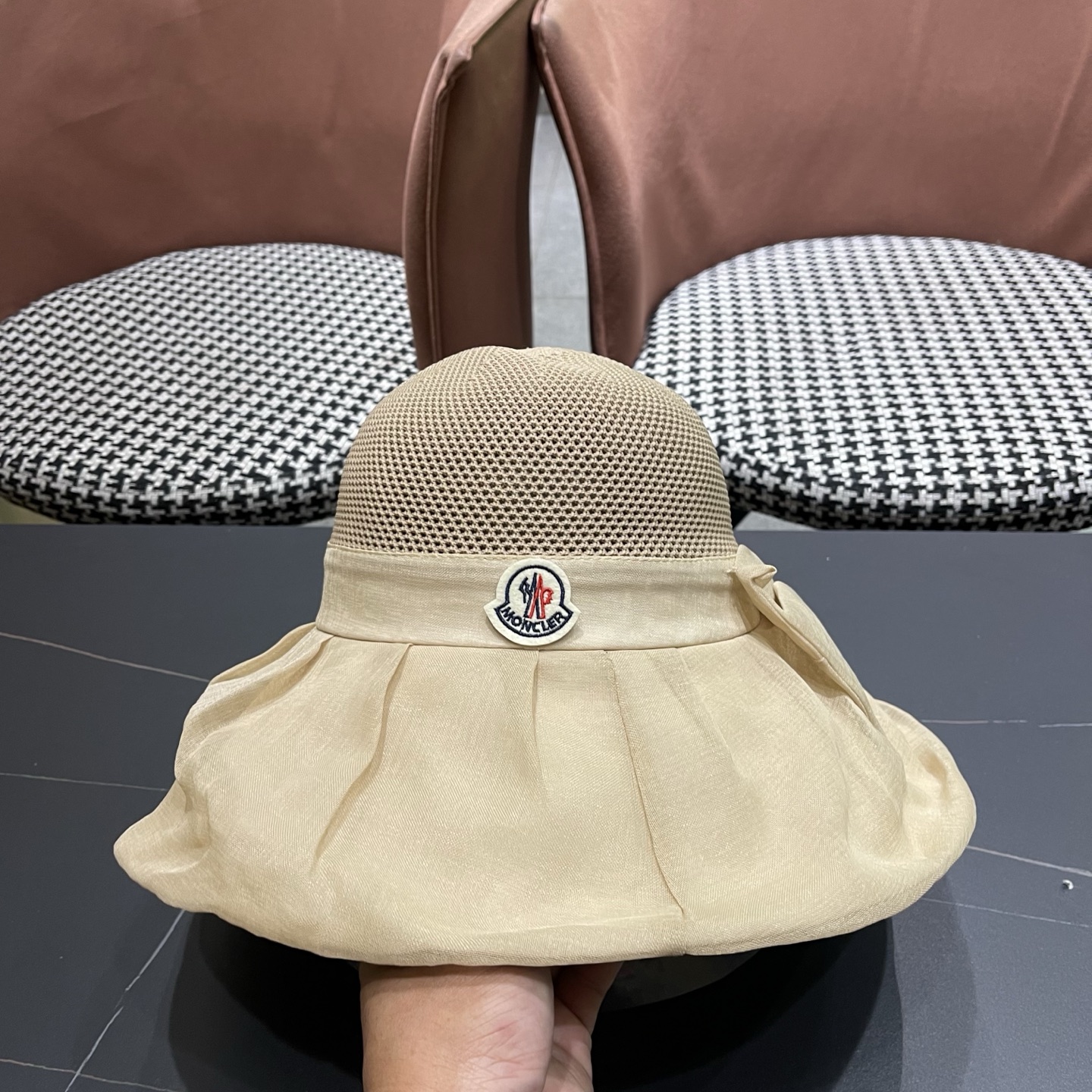 Moncler hat