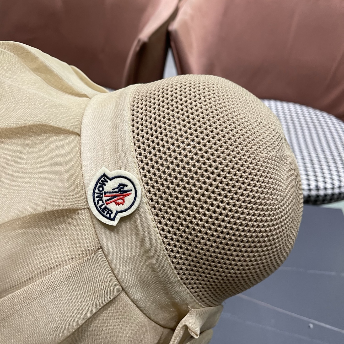 Moncler hat