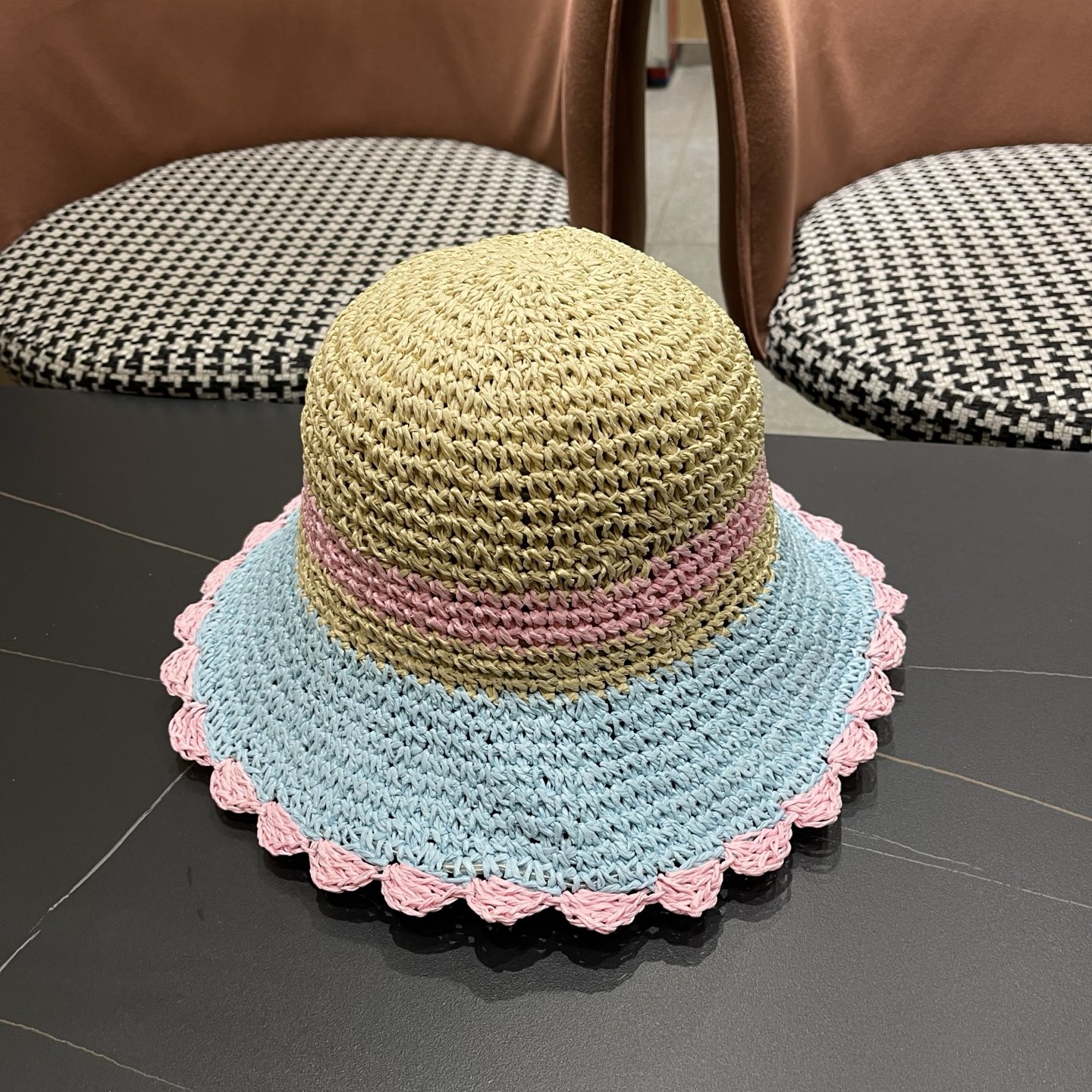 Moncler hat