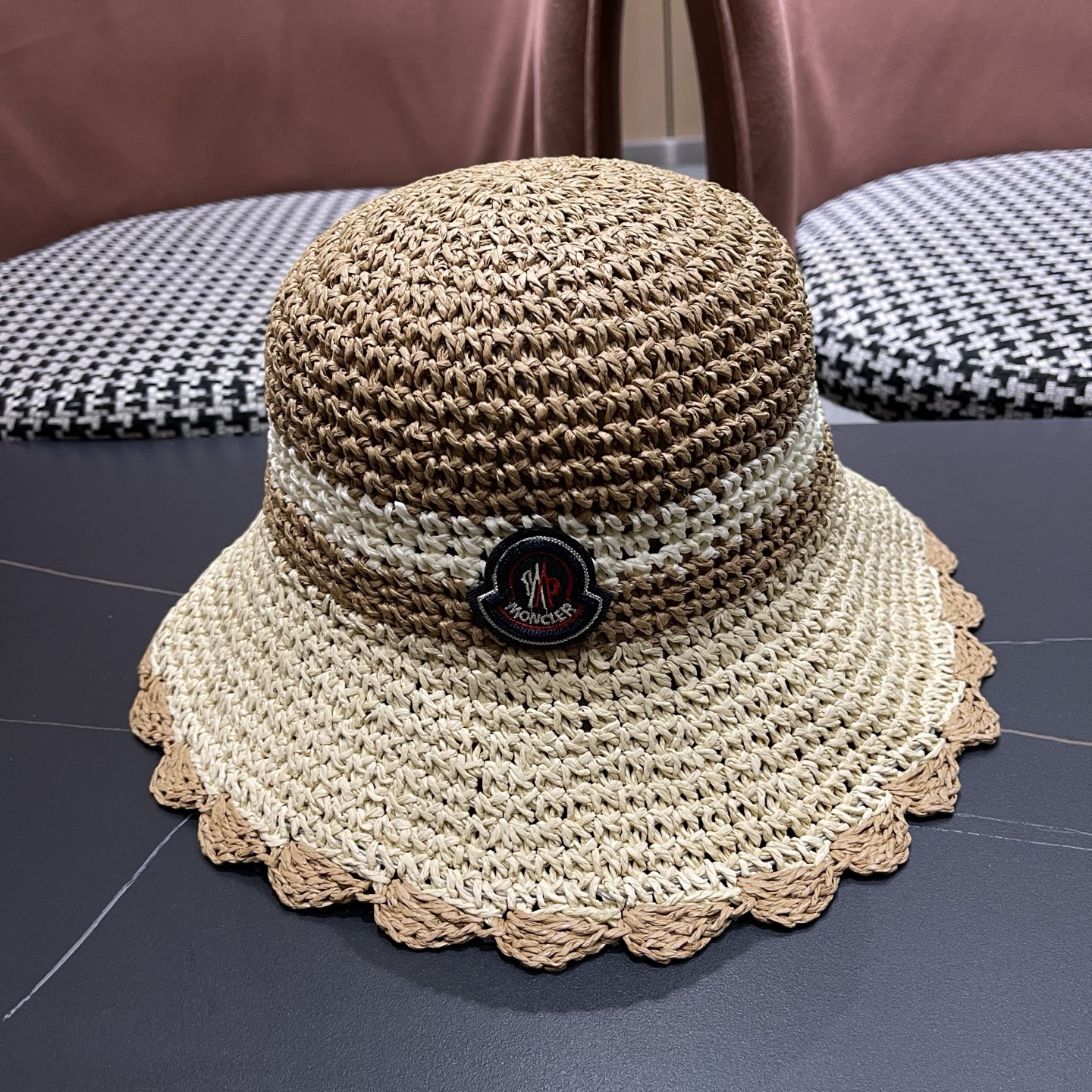 Moncler hat