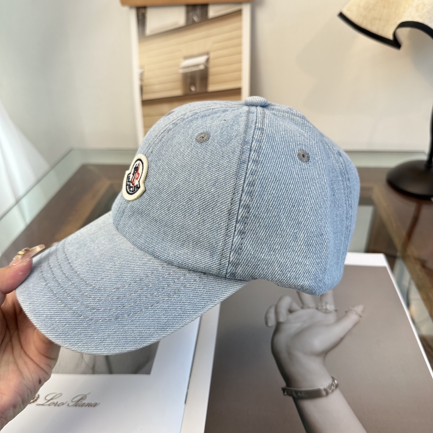 Moncler hat
