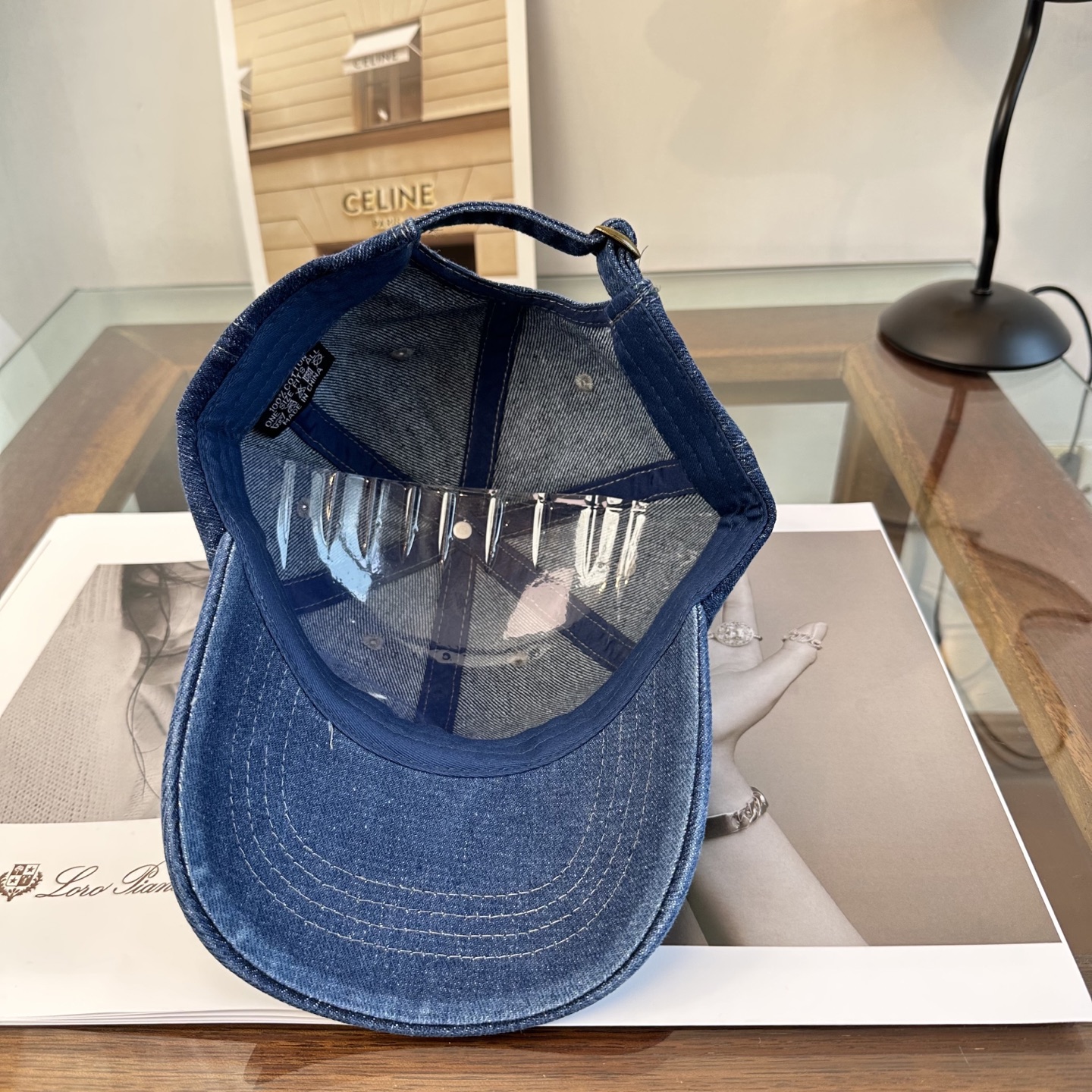Moncler hat