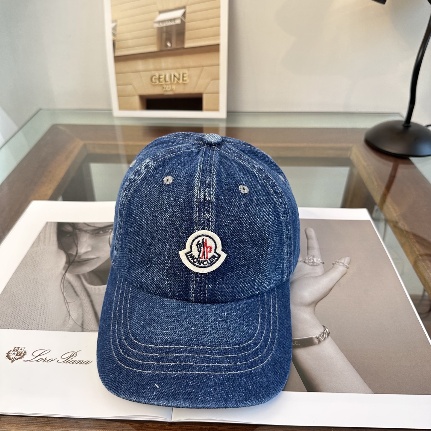 Moncler hat