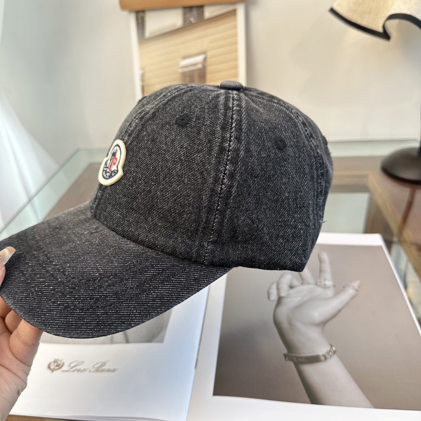 Moncler hat
