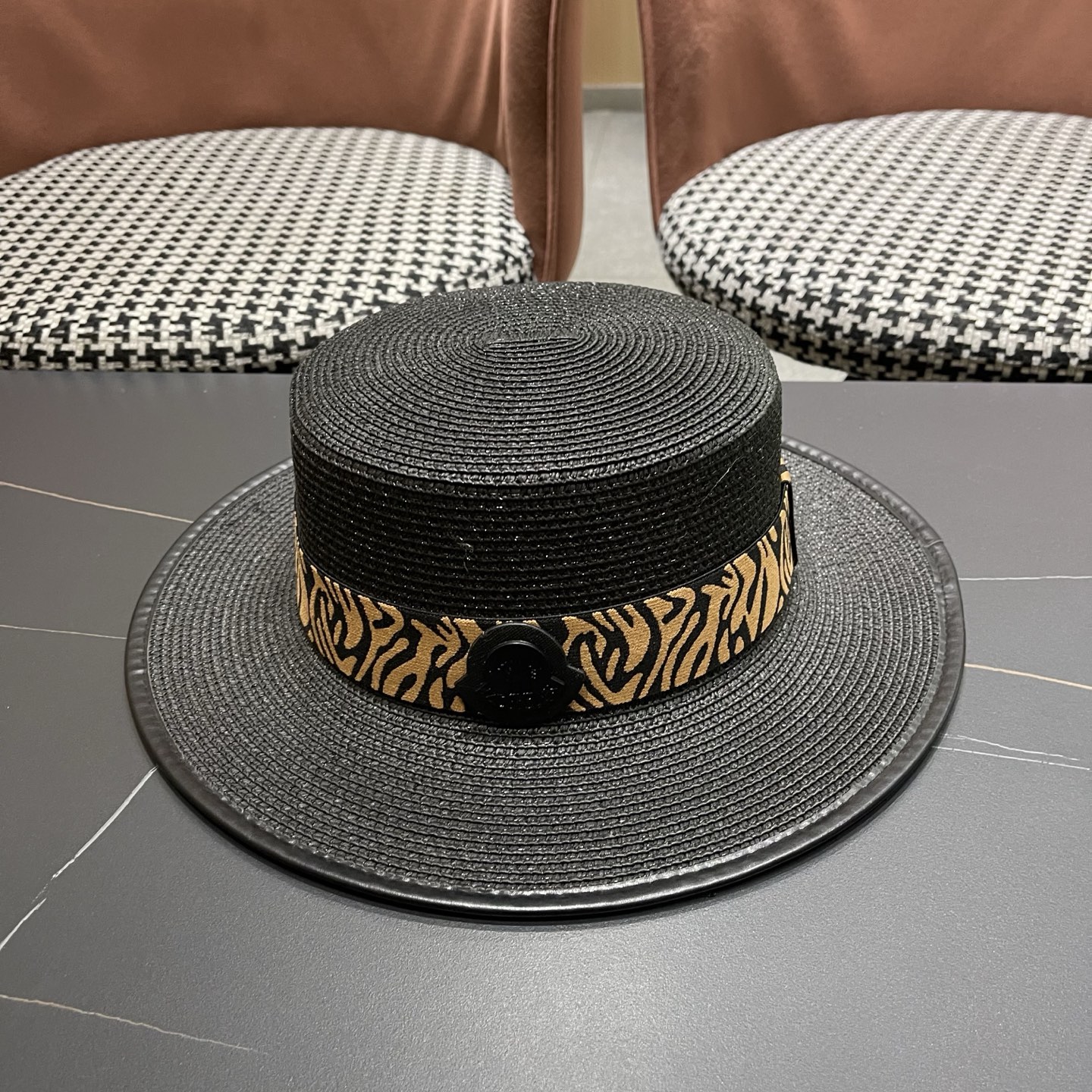 Moncler hat