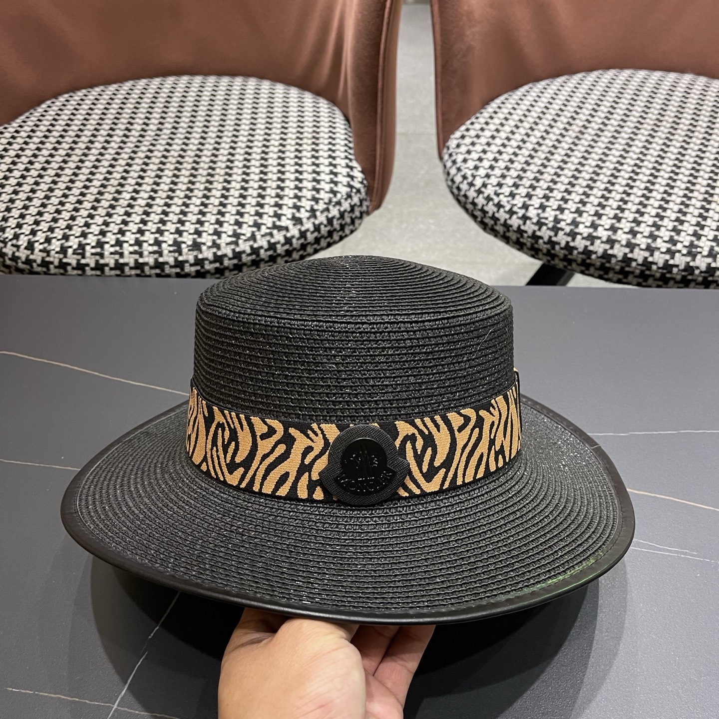 Moncler hat