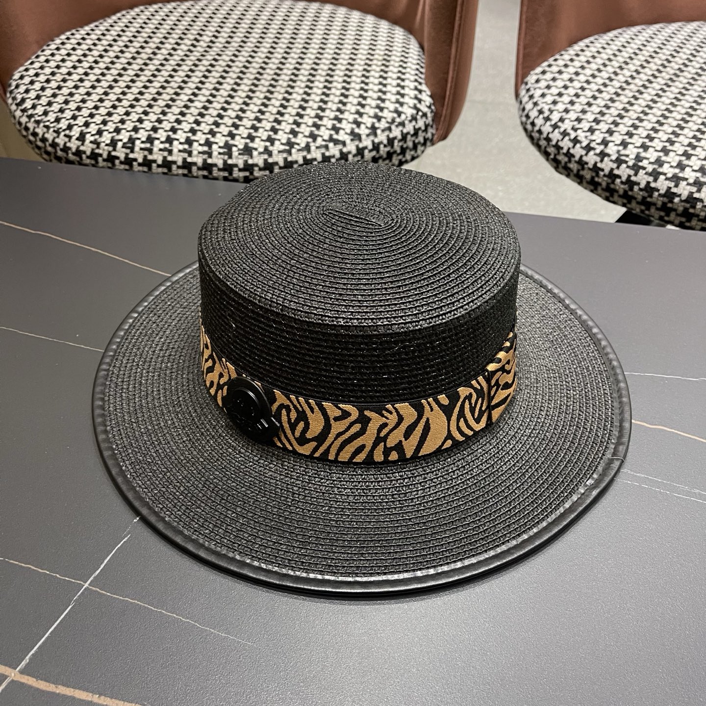 Moncler hat
