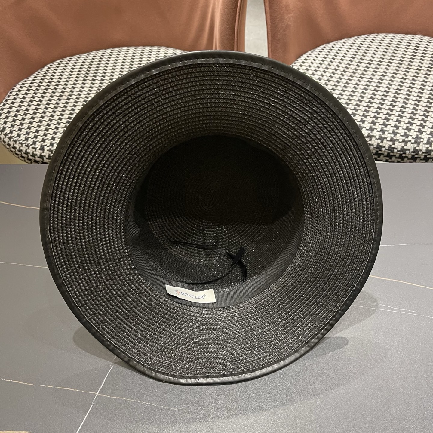 Moncler hat